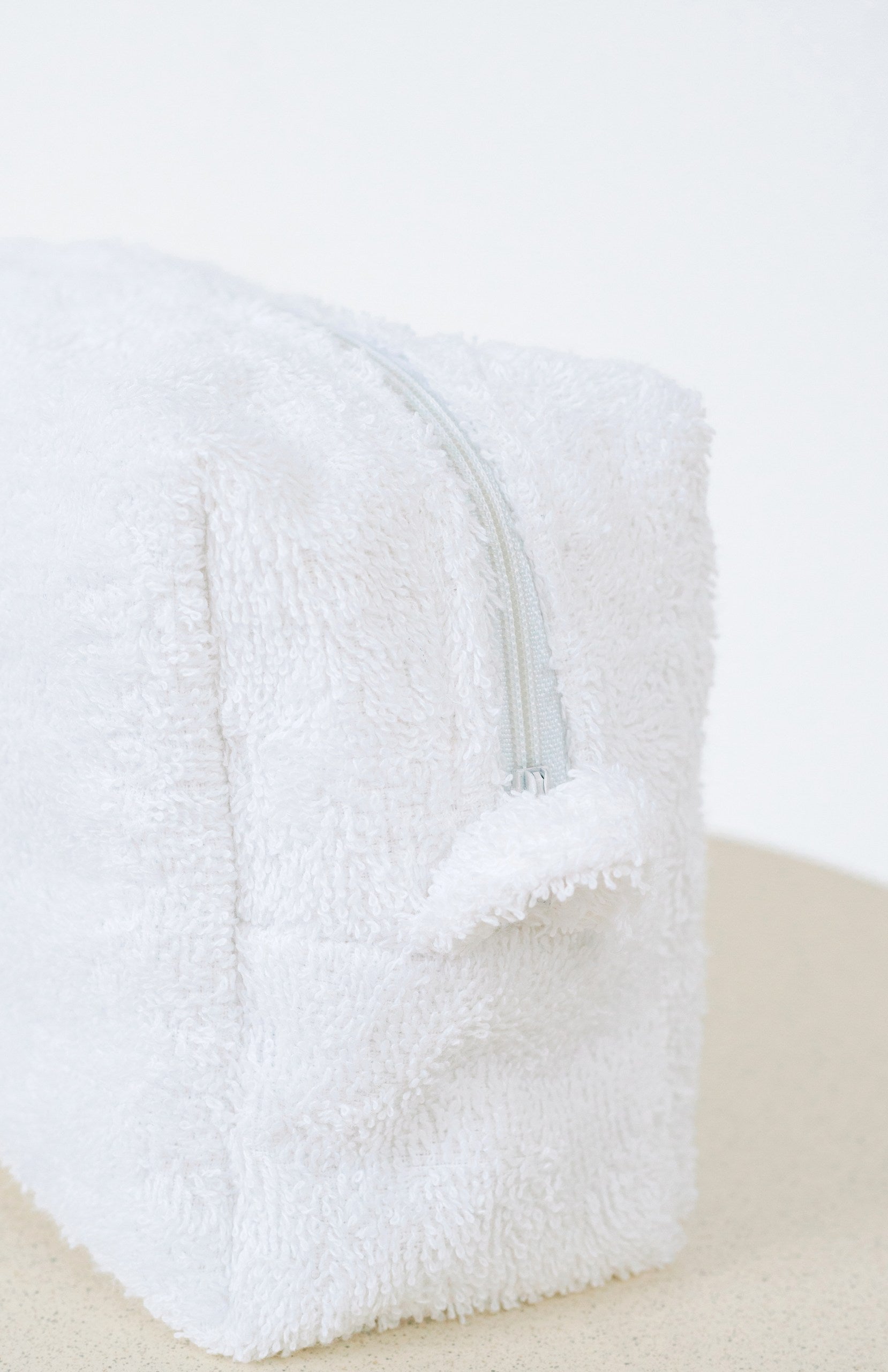 Beauty case Teddy White – trusă de make-up